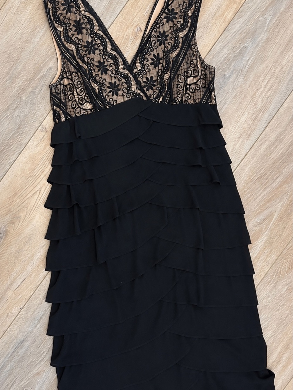 Adrianna Papell Black Lace V-Neck Tiered Ruffle Dress